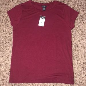 maroon tee